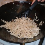 Heating Udon Noodles in Peanut Oil
